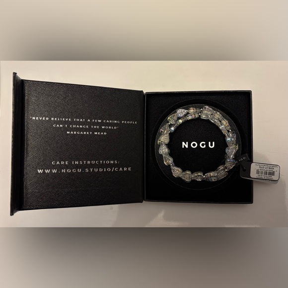 🤍🩶NOGU Ice Petals Wrap 🩶🤍 - Picture 2 of 4